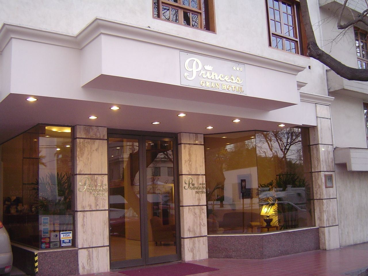 Hotel Princess Mendoza Luaran gambar