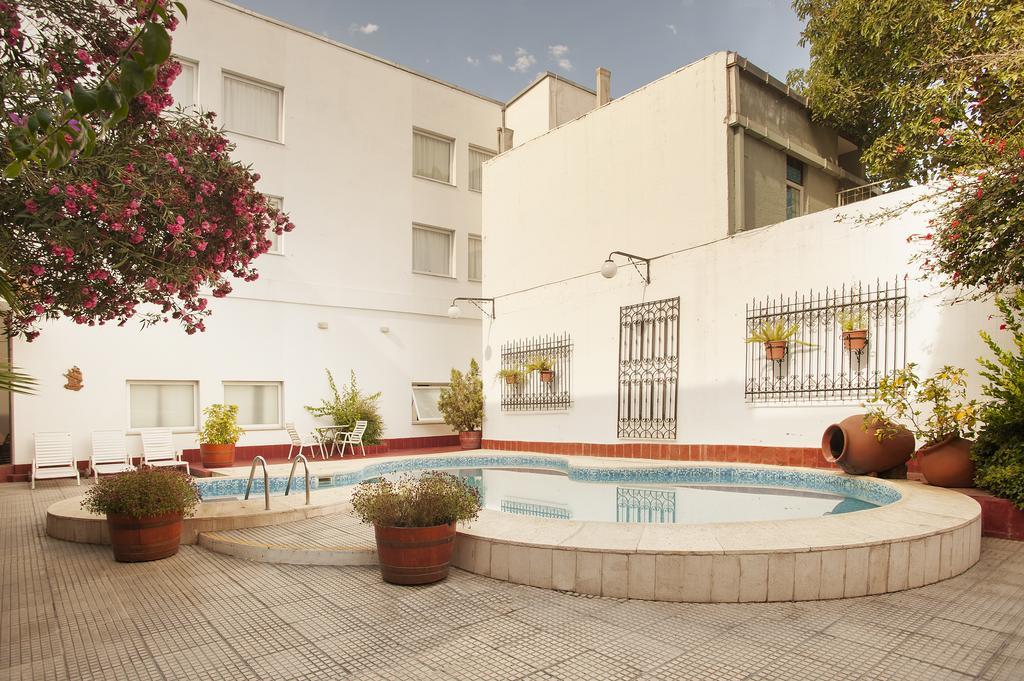 Hotel Princess Mendoza Luaran gambar
